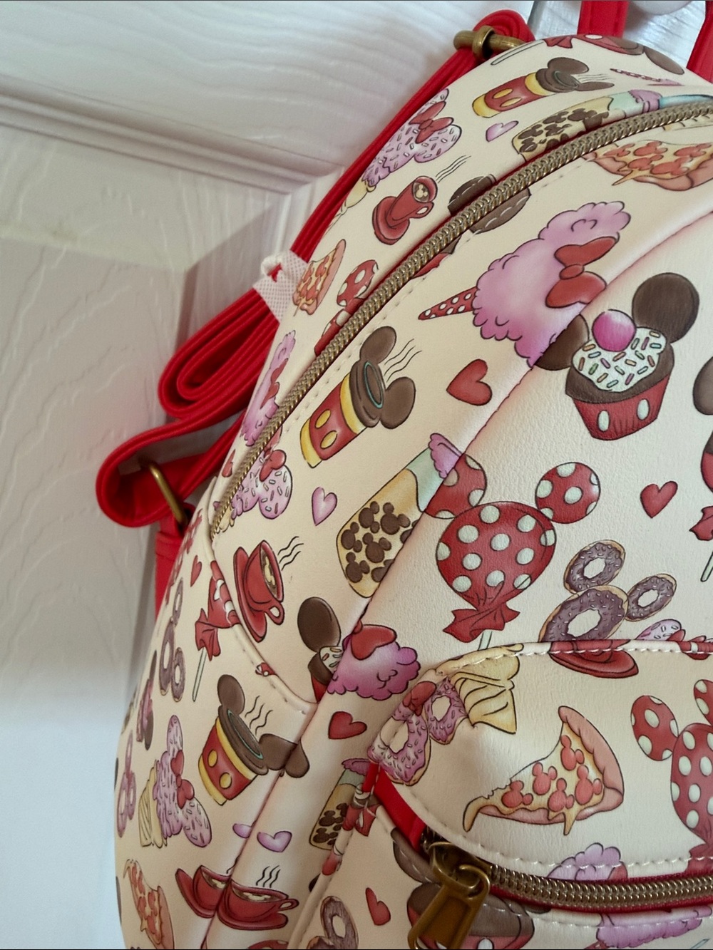 Disney loungefly valentines sweet treats mini backpack - Picture 4 of 8